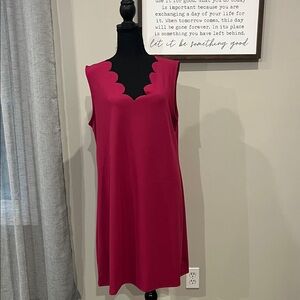 Sleeveless Scalloped Dress in Red